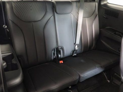 Used 2024 Hyundai Palisade Calligraphy image 24