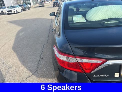 Used 2015 Toyota Camry XLE w/ Moonroof Package image 4