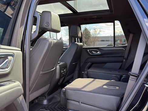 Used 2024 Chevrolet Tahoe Z71 w/ Luxury Package image 16