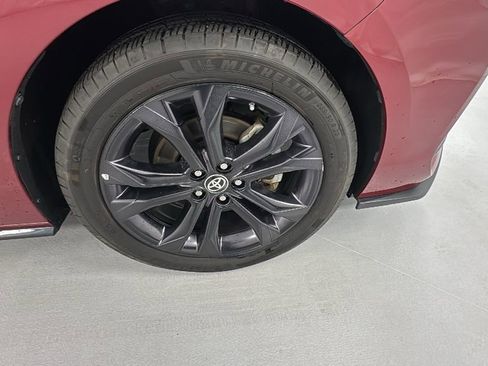 Used 2023 Toyota Sienna XSE image 9