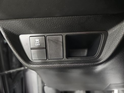 Certified 2024 Honda HR-V LX image 34