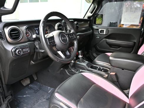 Used 2018 Jeep Wrangler Sport AWD/4WD image 10