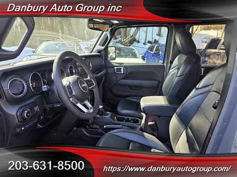 Used 2023 Jeep Wrangler Unlimited Sahara w/ Cold Weather Group image 10