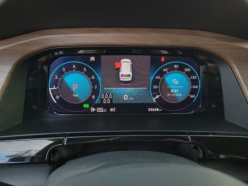 Used 2025 Volkswagen Atlas SE FWD image 27
