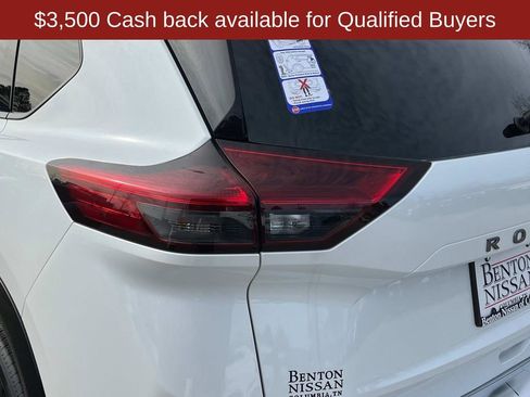 New 2026 Nissan Rogue Platinum w/ Tech Package image 16