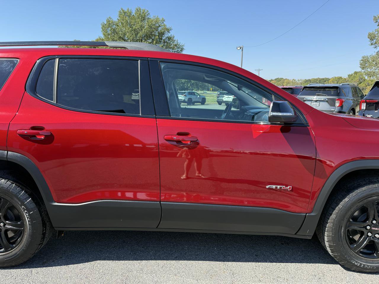 Used 2023 GMC Acadia AT4 w/ Preferred Package AWD/4WD image 44