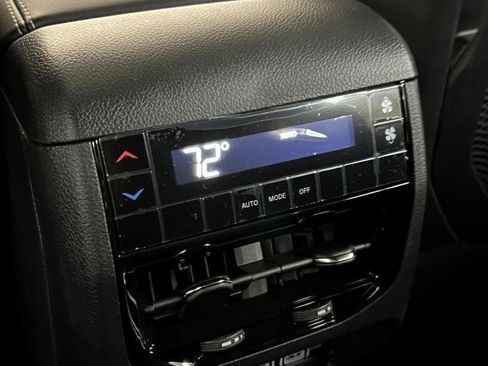 New 2025 Jeep Grand Cherokee L Laredo w/ Luxury Tech Group I image 17