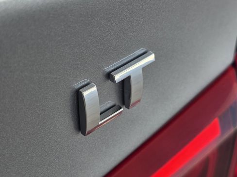 Used 2023 Chevrolet Malibu LT FWD image 9