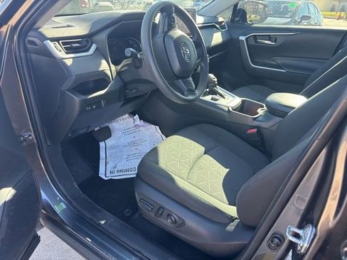 Used 2023 Toyota RAV4 XLE image 9