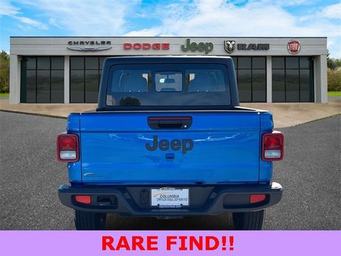 Used 2024 Jeep Gladiator Sport image 28