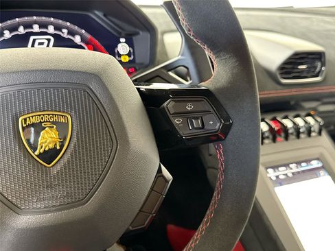 Used 2022 Lamborghini Huracan STO RWD image 23