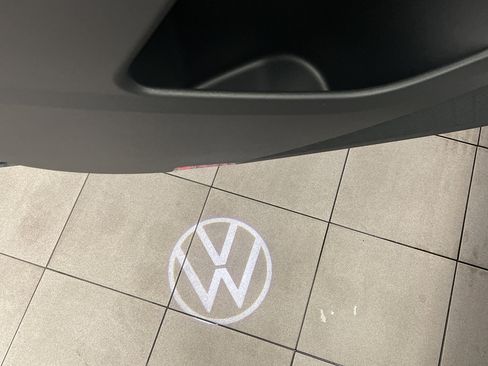 New 2026 Volkswagen Atlas Cross Sport SE image 12