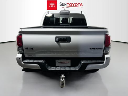 Used 2019 Toyota Tacoma TRD Pro AWD/4WD image 5