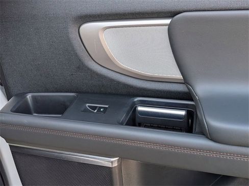 Used 2025 Ford Expedition Max Active image 38