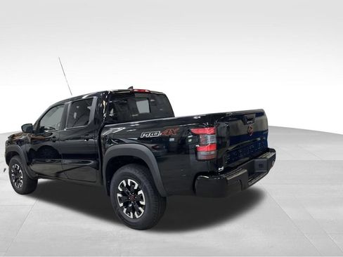Used 2024 Nissan Frontier PRO-4X AWD/4WD image 3