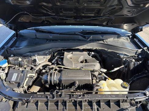 Used 2020 Ford Explorer XLT w/ Equipment Group 202A image 12