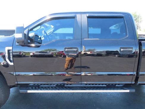 Used 2018 Ford F250 XL w/ Power Equipment Group AWD/4WD image 15