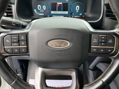 Used 2022 Ford Expedition Platinum image 17