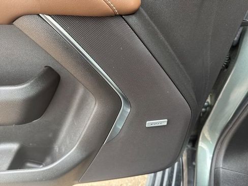 Used 2024 Chevrolet Suburban High Country w/ Advanced Technology Package image 12