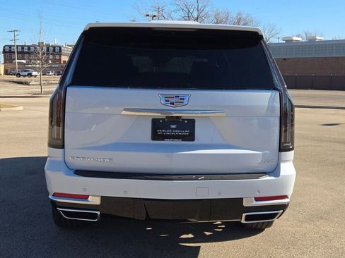 New 2026 Cadillac Escalade Luxury w/ Touring Package image 18