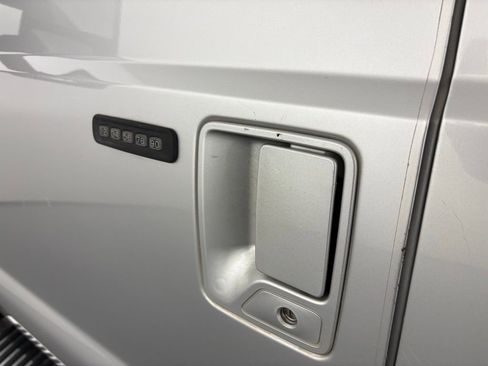 Used 2015 Ford F250 Lariat AWD/4WD image 12