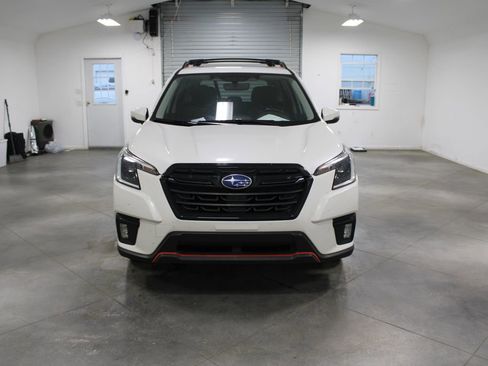 Used 2022 Subaru Forester Sport image 3