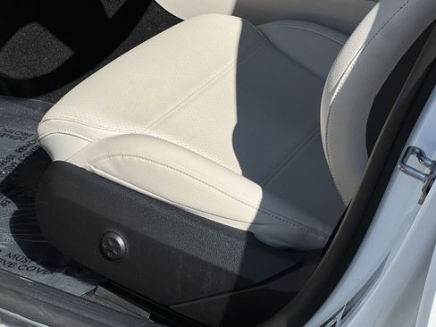 Used 2024 Mercedes-Benz C 300 C 300 image 12