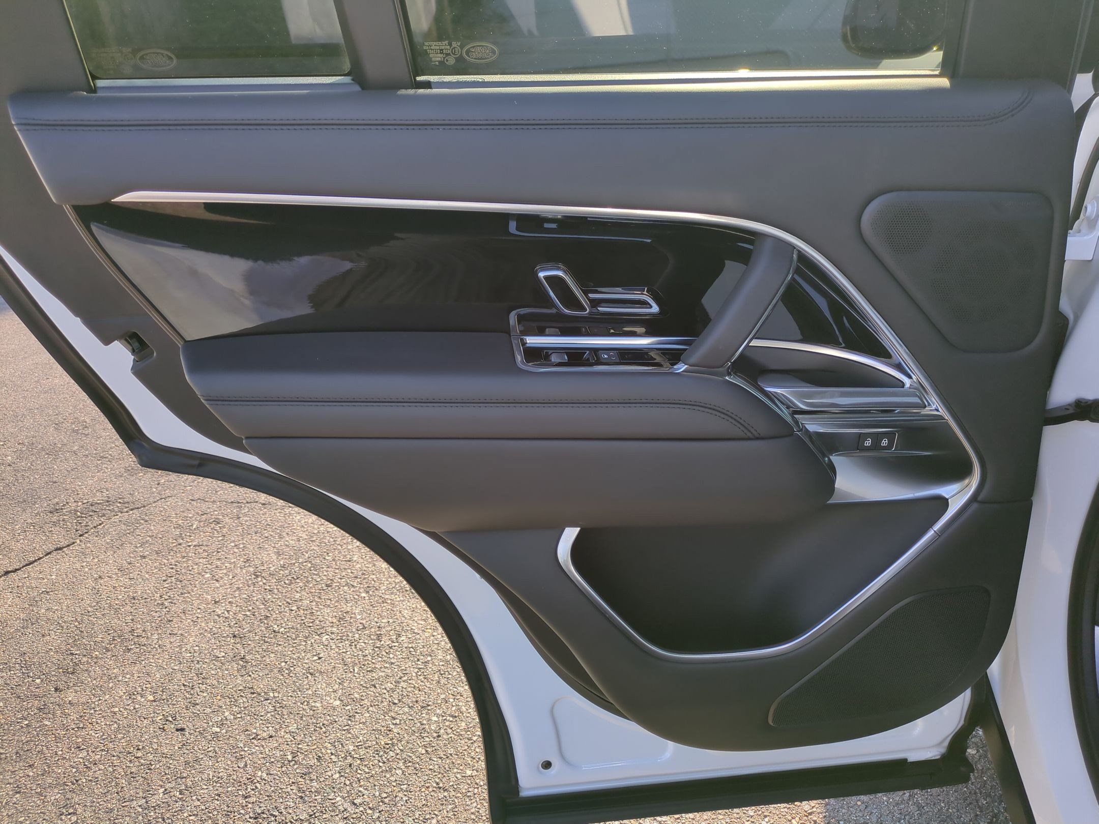 Used 2022 Land Rover Range Rover SE AWD/4WD image 29