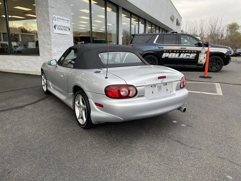Used 2003 MAZDA MX-5 Miata image 7