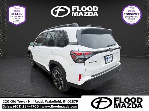 Used 2025 Subaru Forester Limited image 3