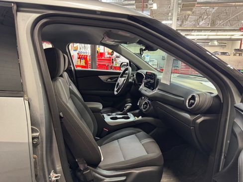 Used 2024 Chevrolet Blazer LT w/ Driver Confidence Package AWD/4WD image 19