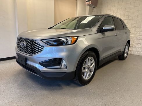 Used 2024 Ford Edge SEL w/ Convenience Package AWD/4WD image 34