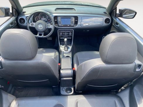 Used 2019 Volkswagen Beetle 2.0T SE FWD image 10