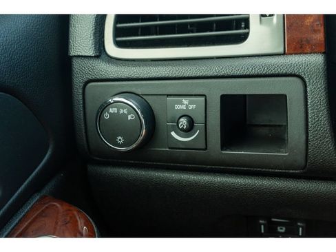 Used 2011 Chevrolet Tahoe LS RWD image 24