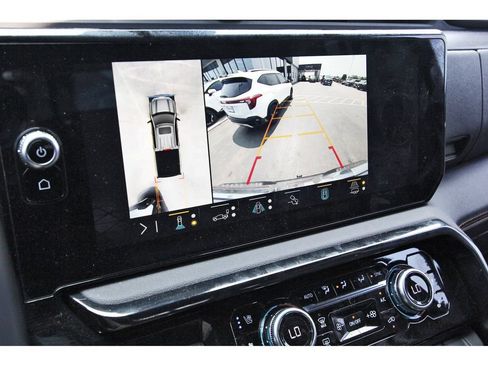 Used 2023 GMC Sierra 1500 AT4 w/ Technology Package AWD/4WD image 26