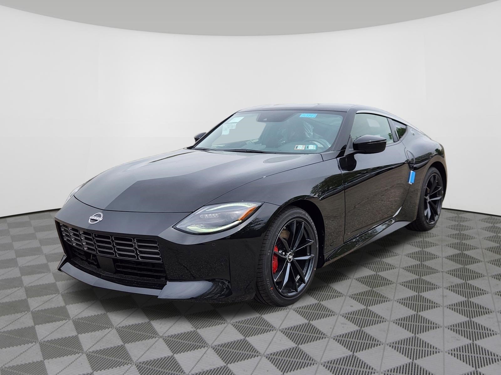 New 2026 Nissan Z Performance w/ Floor Mat Package RWD image 2