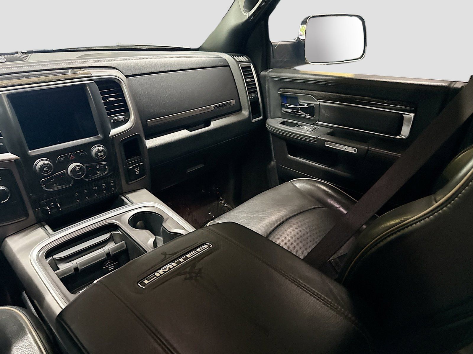 Used 2018 RAM 3500 Limited AWD/4WD image 25