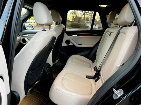 Used 2021 BMW X1 sDrive28i w/ Premium Package image 18