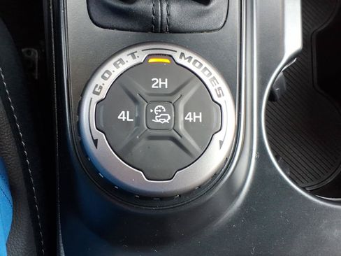 Used 2024 Ford Bronco Outer Banks AWD/4WD image 21