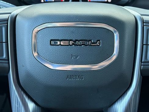 Certified 2023 GMC Yukon Denali Ultimate image 7