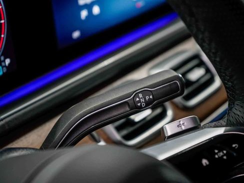 Used 2025 Mercedes-Benz GLS 450 4MATIC image 22