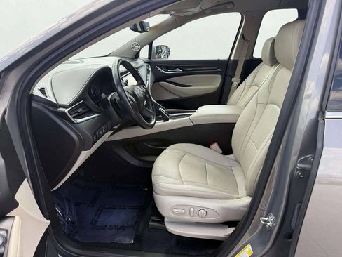 Used 2019 Buick Enclave Essence w/ Trailering Package, 5000 lbs. FWD image 10