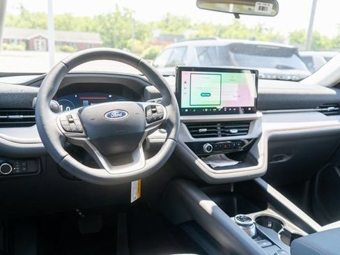 New 2026 Ford Explorer Active AWD/4WD image 10