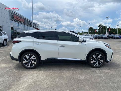 Used 2023 Nissan Murano SL w/ SL Moonroof Package FWD image 4