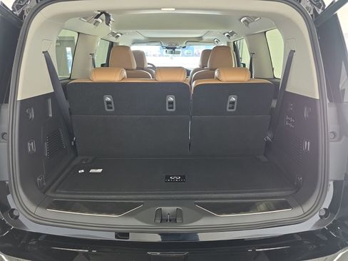 New 2026 INFINITI QX80 Luxe w/ Cargo Package AWD/4WD image 17