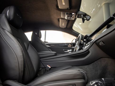 Used 2023 Bentley Continental GT Mulliner AWD/4WD image 36