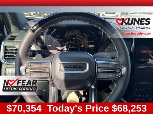 New 2026 GMC Acadia Denali Ultimate w/ LPO, Floor Liner Package AWD/4WD image 32