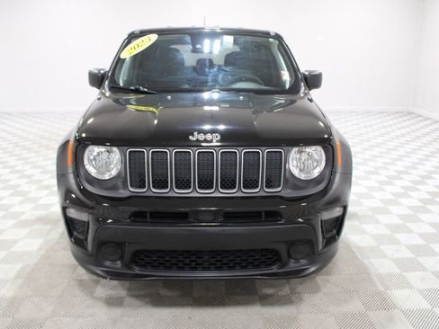 Used 2023 Jeep Renegade Latitude image 5