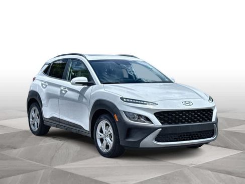 Used 2023 Hyundai Kona SEL w/ Convenience Package AWD/4WD image 2