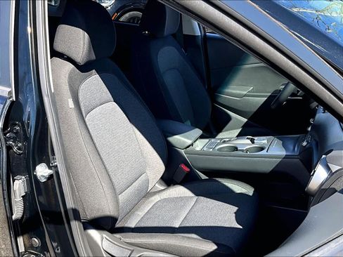 Used 2023 Hyundai Kona SE image 11